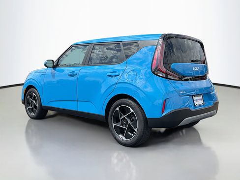 Used 2025 Kia Soul EX FWD image 12