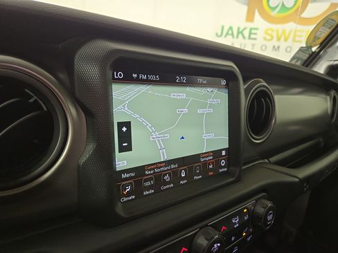 Used 2022 Jeep Wrangler Unlimited Sport AWD/4WD image 21