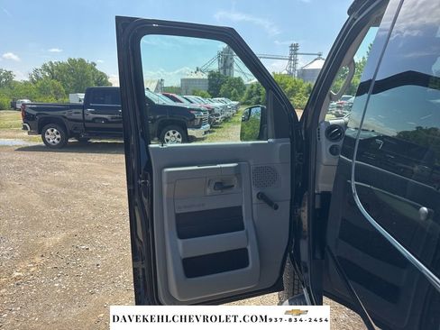 Used 2011 Ford E-150 and Econoline 150 Wagon RWD image 17