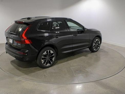 Used 2026 Volvo XC60 B5 Plus w/ Climate Package AWD/4WD image 6