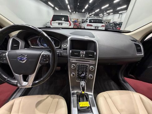 Used 2016 Volvo XC60 T6 Platinum w/ Climate Package AWD/4WD image 39