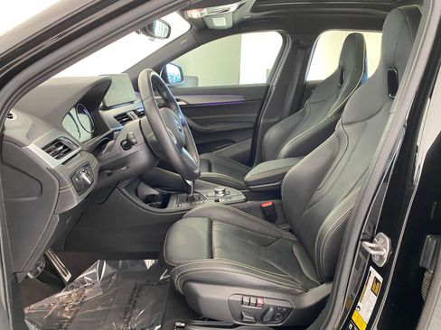 Certified 2023 BMW X2 xDrive28i w/ Edition Goldplay image 4