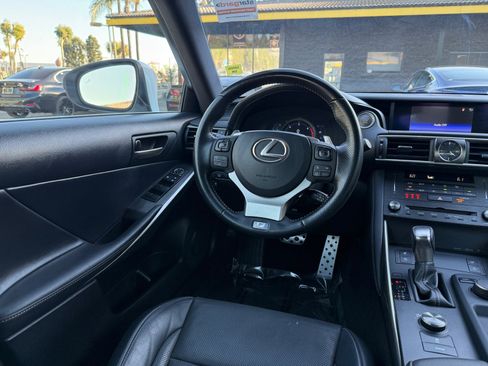 Used 2020 Lexus IS 300 F Sport image 22