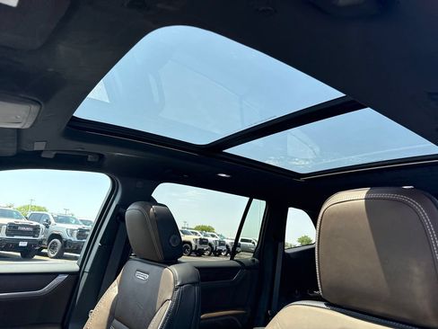 New 2026 GMC Acadia Denali Ultimate AWD/4WD image 27