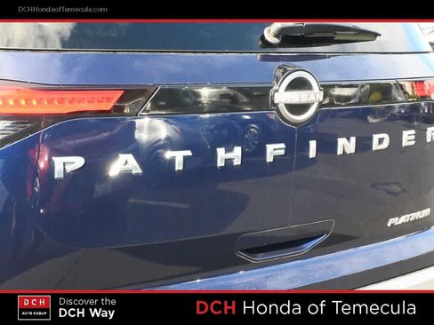 Used 2022 Nissan Pathfinder Platinum w/ Cargo Package FWD image 7