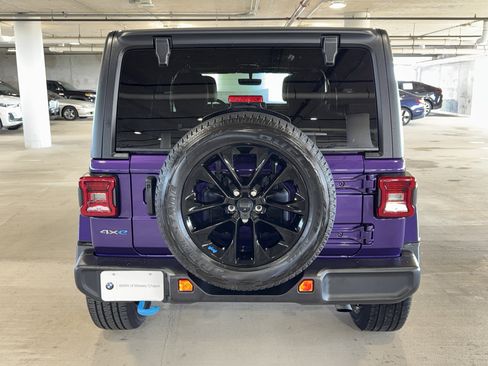 Used 2023 Jeep Wrangler Unlimited Sahara AWD/4WD image 7