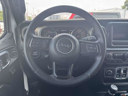Used 2021 Jeep Wrangler Sport AWD/4WD image 12