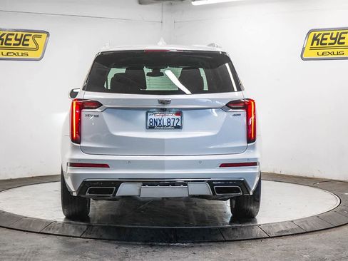 Used 2020 Cadillac XT6 Premium Luxury image 3