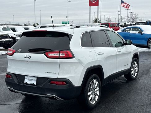 Used 2017 Jeep Cherokee Limited w/ Luxury Group image 3