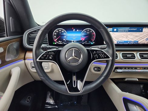 Certified 2025 Mercedes-Benz GLS 450 4MATIC image 23