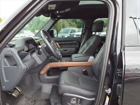 Certified 2023 Land Rover Defender 130 X AWD/4WD image 11