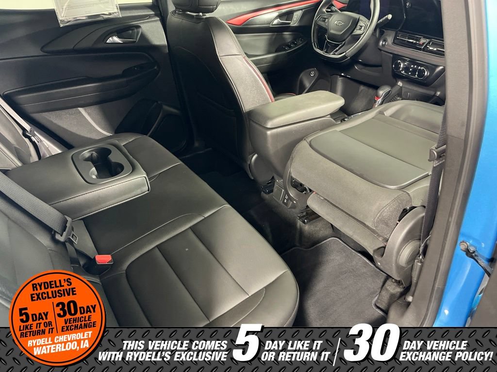 Used 2025 Chevrolet TrailBlazer RS w/ Convenience Package AWD/4WD image 24