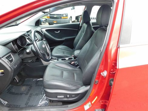 Used 2016 Hyundai Elantra GT w/ Option Group 03 FWD image 6