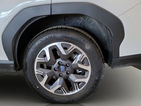 Used 2026 Subaru Forester Premium AWD/4WD image 15