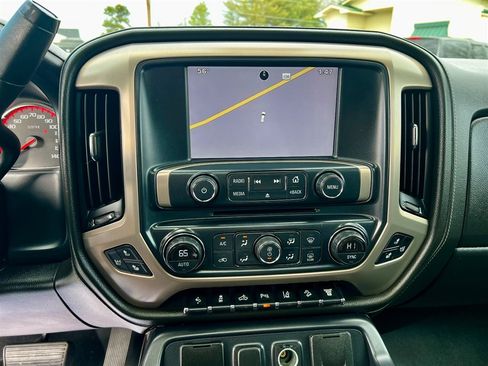 Used 2015 GMC Sierra 2500 Denali w/ Duramax Plus Package image 32