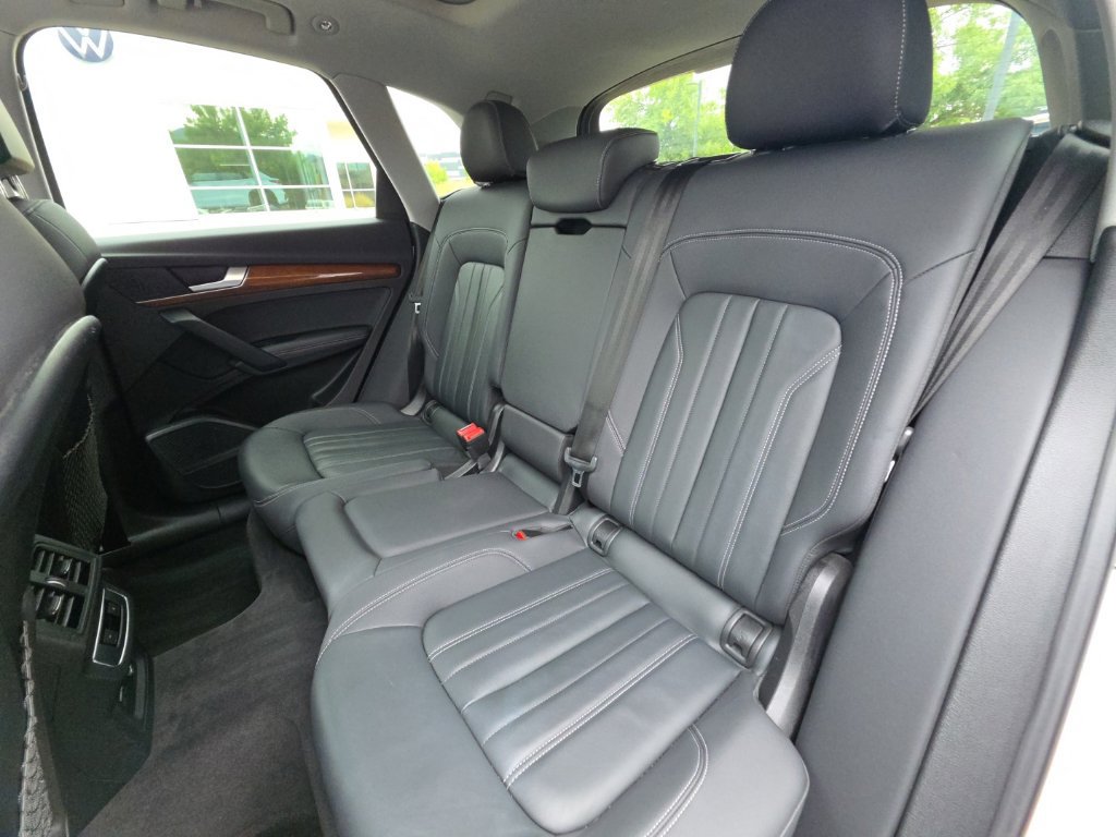 Used 2023 Audi Q5 2.0T Premium Plus AWD/4WD image 24
