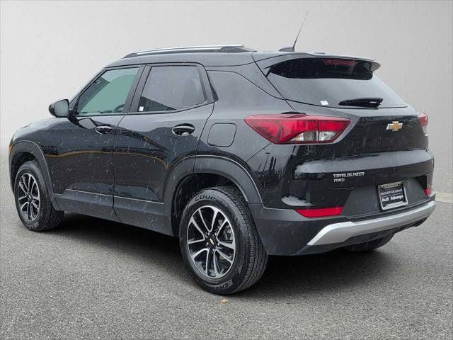 Used 2024 Chevrolet TrailBlazer LT AWD/4WD image 5