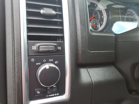 Used 2024 RAM 1500 Classic SLT AWD/4WD image 15