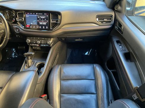 Used 2024 Dodge Durango GT image 24