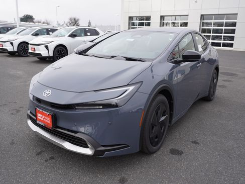 New 2026 Toyota Prius Plug-In Hybrid image 7