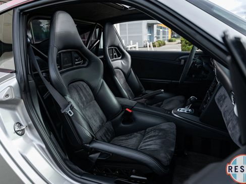 Used 2009 Porsche 911 Carrera S image 9