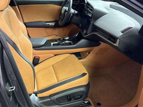 Certified 2025 Lexus RZ 450e image 13