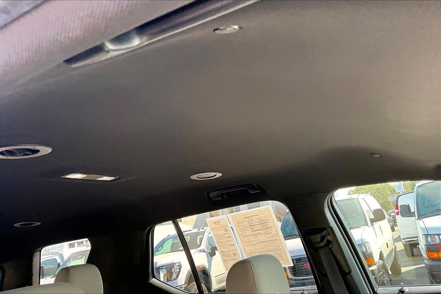Used 2022 Chevrolet Traverse LS AWD/4WD image 30