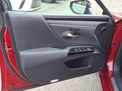 Certified 2023 Lexus ES 250 4D Sedan image 9