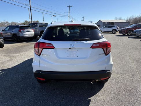 Used 2018 Honda HR-V EX-L image 4