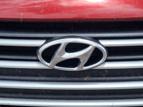 Used 2017 Hyundai Elantra SE FWD image 19