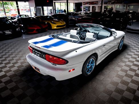 Used 1999 Pontiac Firebird Trans Am RWD image 70