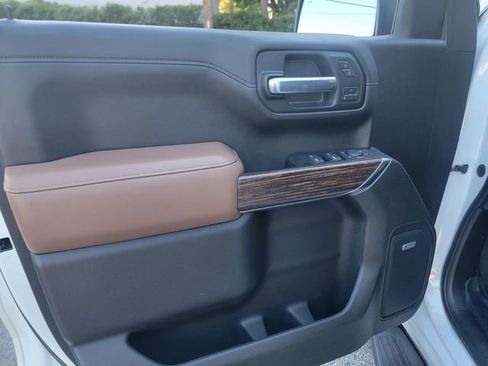 Used 2019 Chevrolet Silverado 1500 High Country w/ Safety Package II image 8