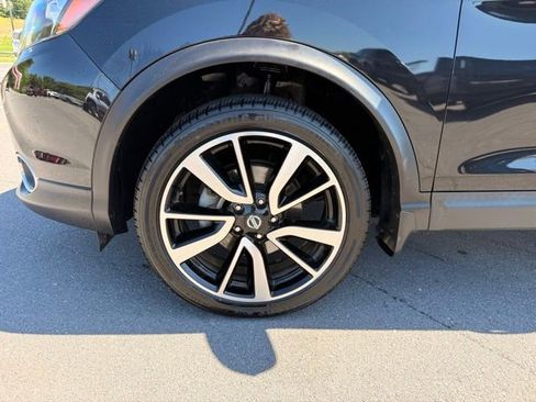 Certified 2017 Nissan Rogue Sport SL w/ SL Premium Package AWD/4WD image 8