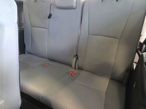 Used 2022 Toyota Highlander LE image 15