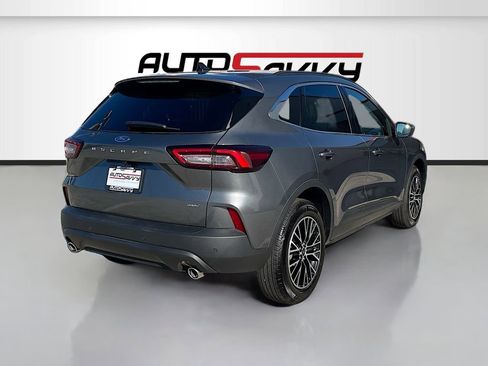 Used 2025 Ford Escape SE FWD image 7