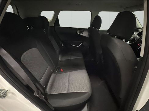 Used 2022 Kia Soul LX FWD image 13