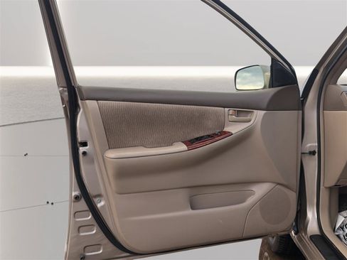 Used 2006 Toyota Corolla LE w/ Audio Value Pkg FWD image 14