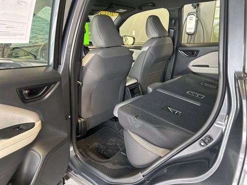 Used 2025 Subaru Forester image 26