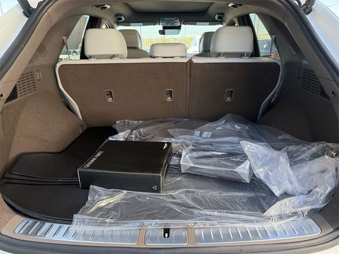 New 2026 Genesis GV70 2.5T Advanced image 21