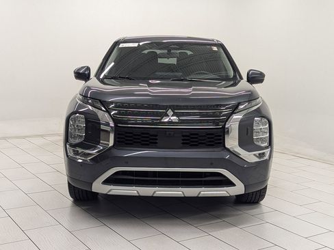 Used 2024 Mitsubishi Outlander SE image 5