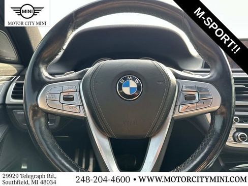 Used 2019 BMW 750i xDrive 750i xDrive w/ M Sport Package image 24