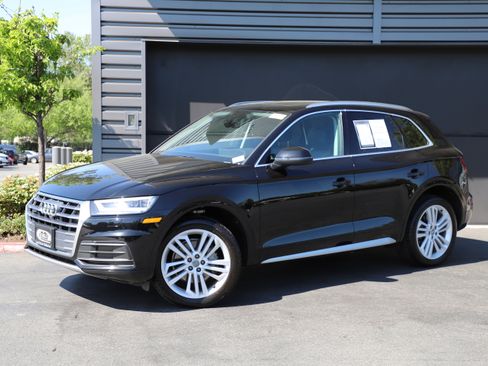 Used 2020 Audi Q5 2.0T Premium Plus w/ Premium Plus Package AWD/4WD image 1
