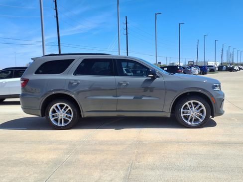 Used 2024 Dodge Durango GT image 8