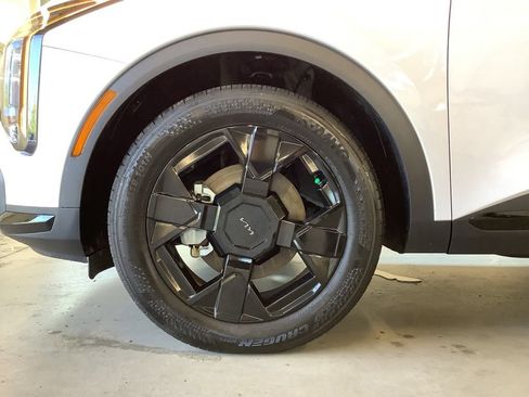 Certified 2026 Kia Sportage X-Line w/ X-Line Premium Package AWD/4WD image 26