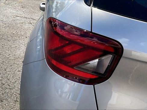 New 2025 Hyundai Venue SEL image 27