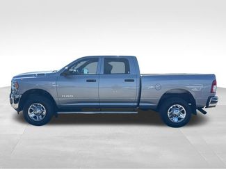 Used 2021 RAM 2500 Tradesman w/ Chrome Appearance Group AWD/4WD video 2