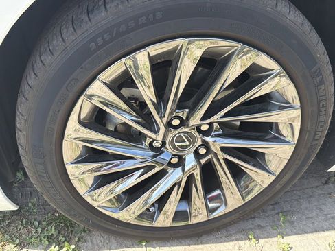 Used 2024 Lexus ES 350 w/ Technology Package FWD image 6