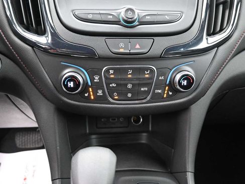 Used 2024 Chevrolet Equinox RS AWD/4WD image 8