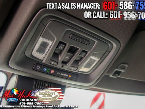 Used 2024 GMC Sierra 1500 AT4 w/ AT4 Premium Package AWD/4WD image 21