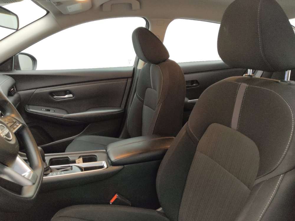 Used 2024 Nissan Sentra SV FWD image 17